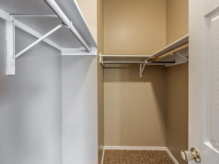 12233 Iverson Ct — Photo 15