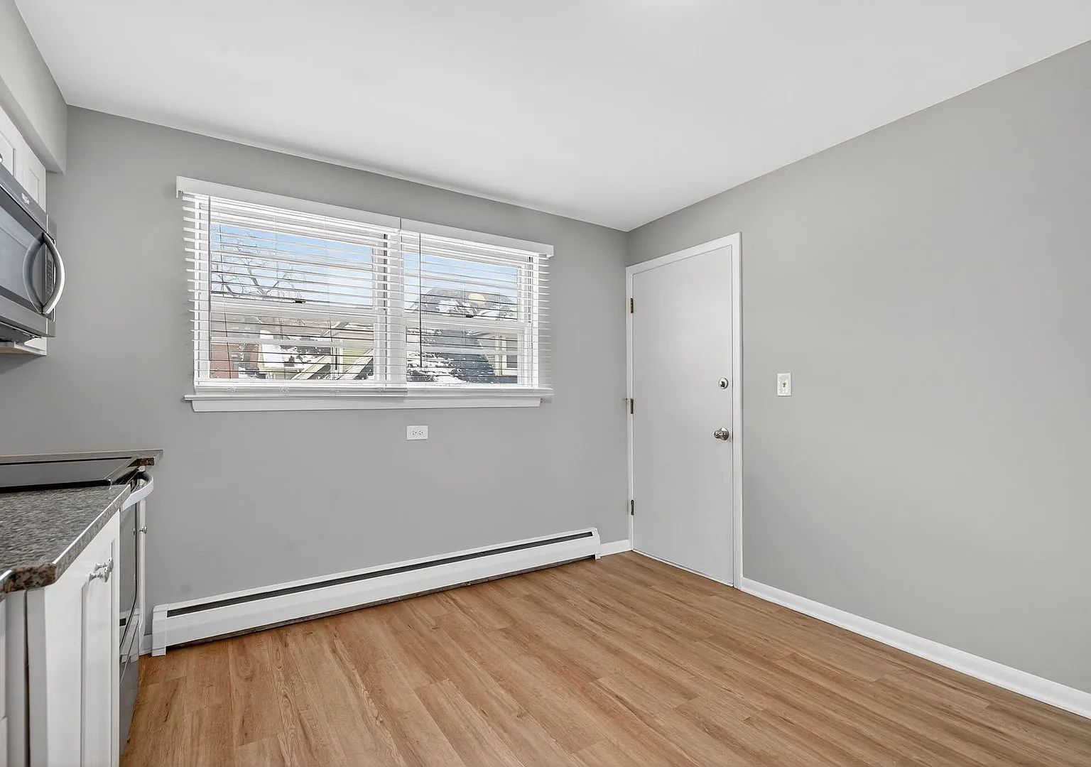 34-46 Kensington Apartments — Photo 4