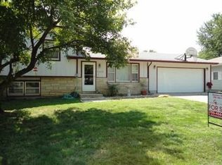 1307 16th St, Wamego, KS 66547