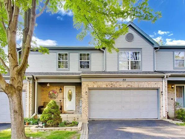 30 Oxford Ct, Algonquin, IL 60102