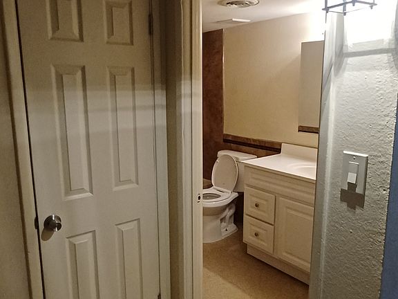 4th image of 748 S Stapley Dr #748