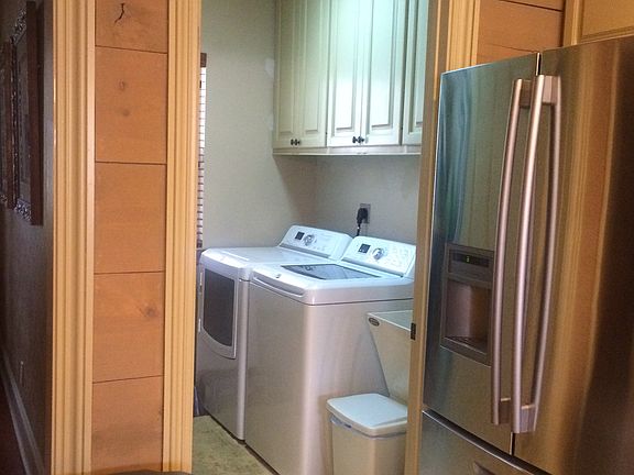 Laundry Rm