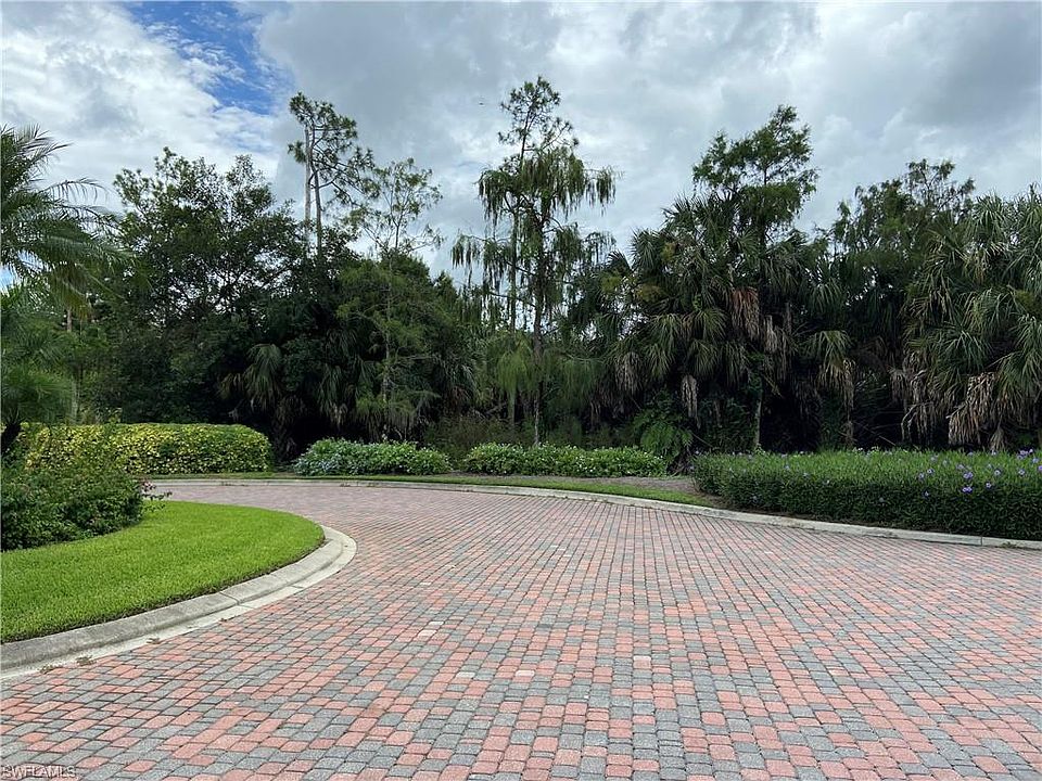 2nd image of 5816 Glenholme Cir