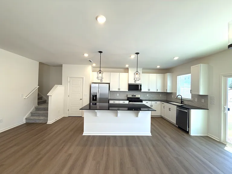 508 Sunset Lake Dr — Photo 10
