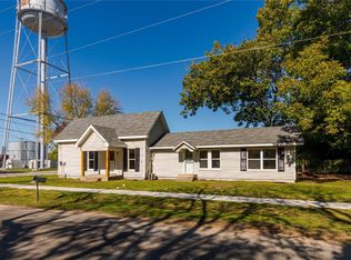 100 E Division St, Pilot Point, TX 76258