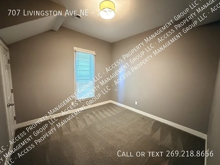 707 Livingston Ave NE #2 — Photo 17