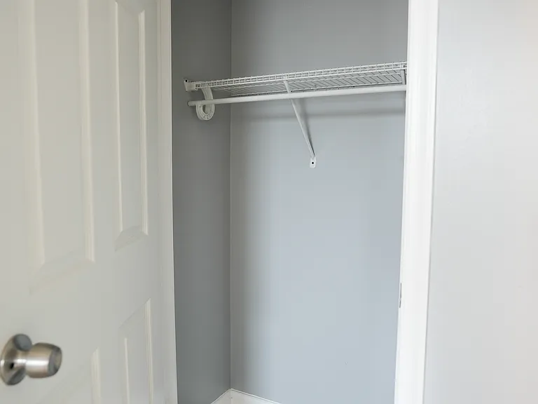 2120 N Fulton Ave — Photo 10