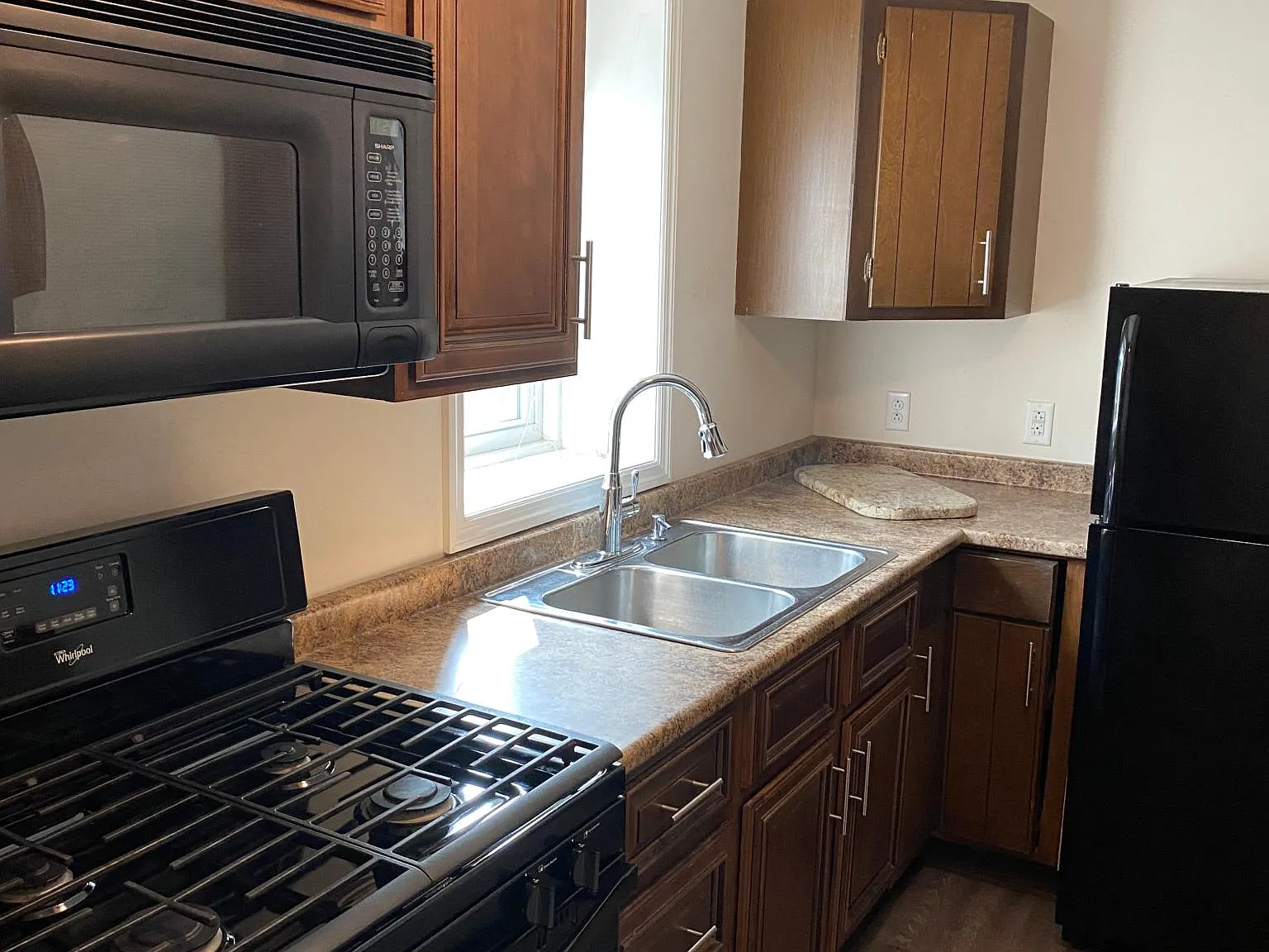 1 bed, 550 sqft, $1,075 — Photo 3