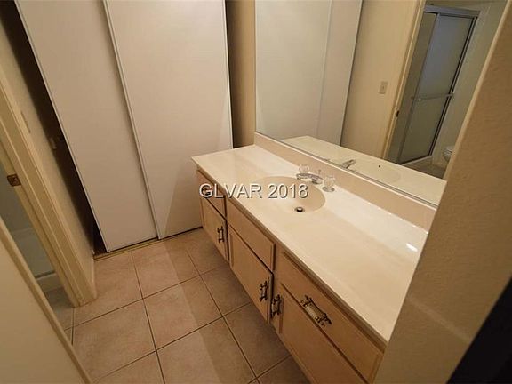 4th image of 3217 Bermuda Bay St #0