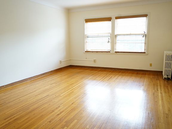 4th image of 1817 Ford Pkwy #17A