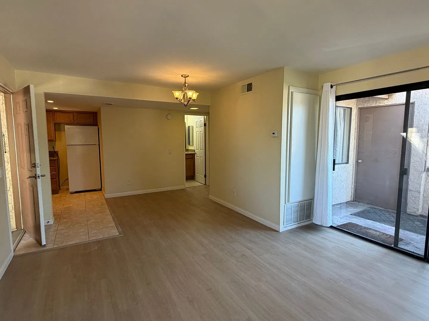 1 bed, 1.0 bath, 604 sqft, $1,750 — Photo 3