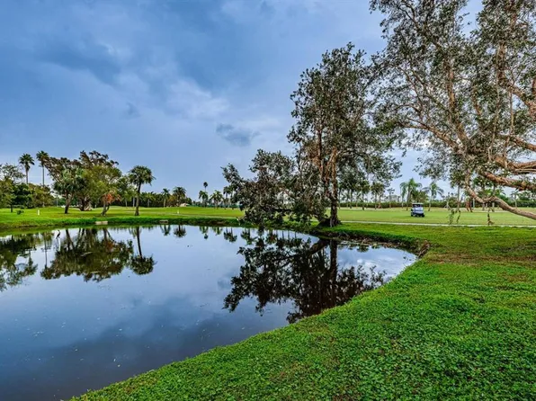 6180 Sun Blvd APT 106, Saint Petersburg, FL 33715