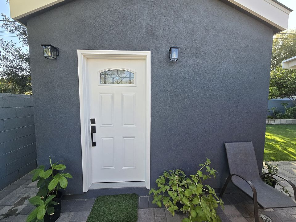1st image of 11946 E Pantheon St