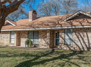 540 Royal Rd, Port Lavaca, TX 77979