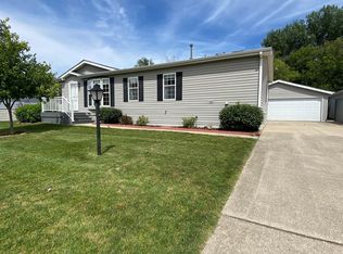 8703 Springwood Ct, Roscoe, IL