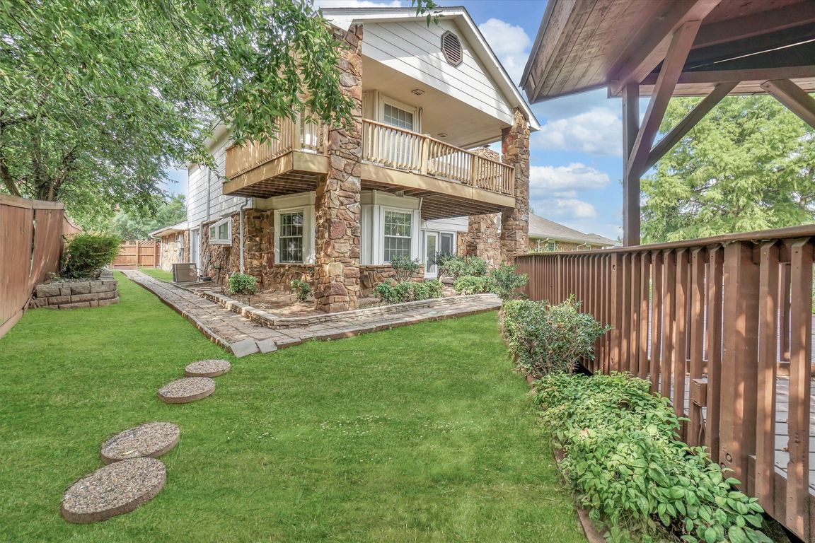 next background image