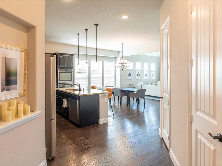 638 Brook Dr — Photo 18