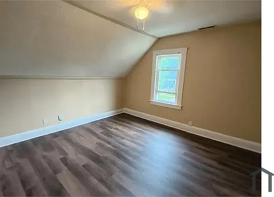 2 bed, $1,200 — Photo 3