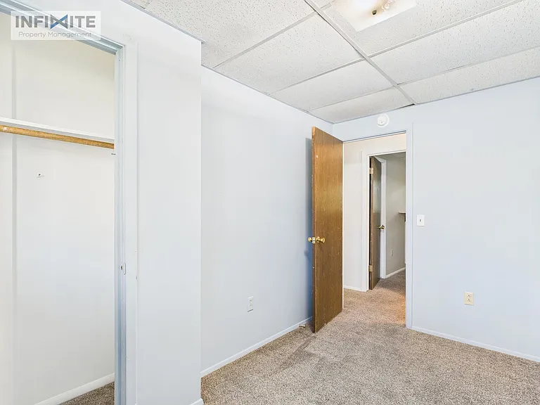 323 N 16th Ave — Photo 11