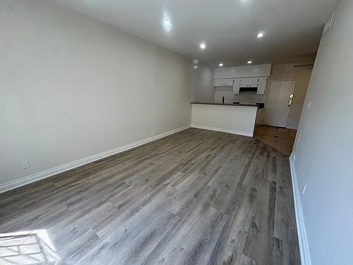 449 S Alexandria Ave #107 Photo 1