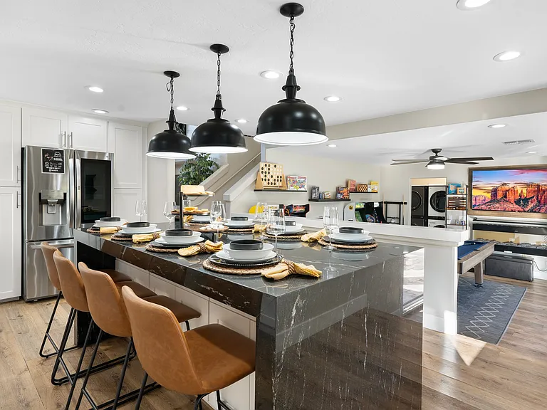 W Carol Ave — Photo 19