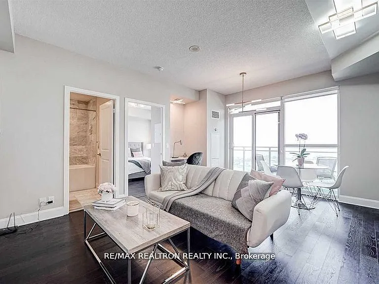 33 Shore Breeze Dr #2501 — Photo 9