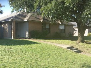1433 N Bluegrove Rd, Lancaster, TX 75134