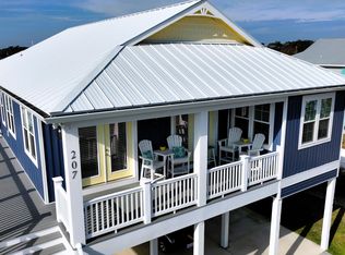 207 Fairview Street, Atlantic Beach, NC 28512