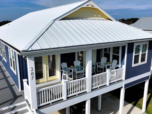 207 Fairview Street, Atlantic Beach, NC 28512