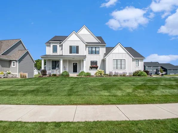 8224 Boardwalk Dr SW, Byron Center, MI 49315