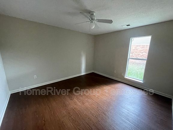 5th image of 856 Grant Dr