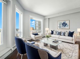 10152 104th St NW #1306, Edmonton, AB T5J0B6