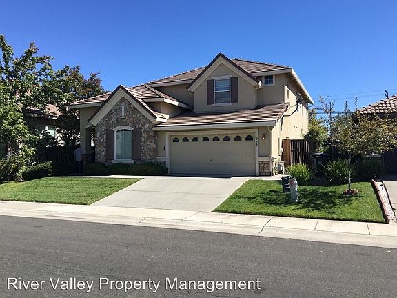2nd image of 250 Alcantar Cir