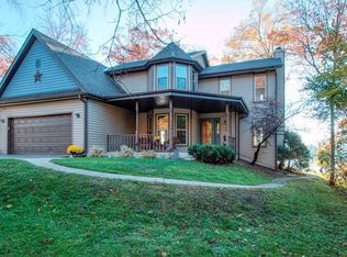 W1075 Spleas Skoney Rd, East Troy, WI 53120
