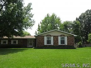 213 E Airwood Dr photo 1