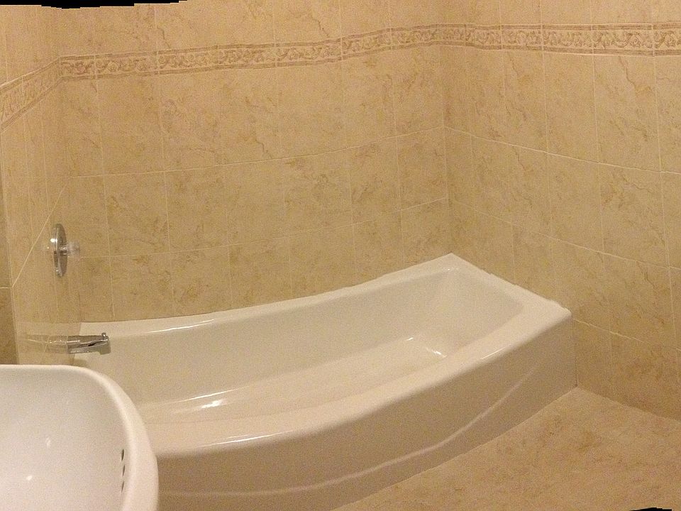 1ST FL BATH