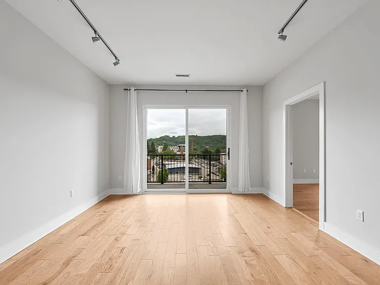 45 Asheland Ave #604 — Photo 11