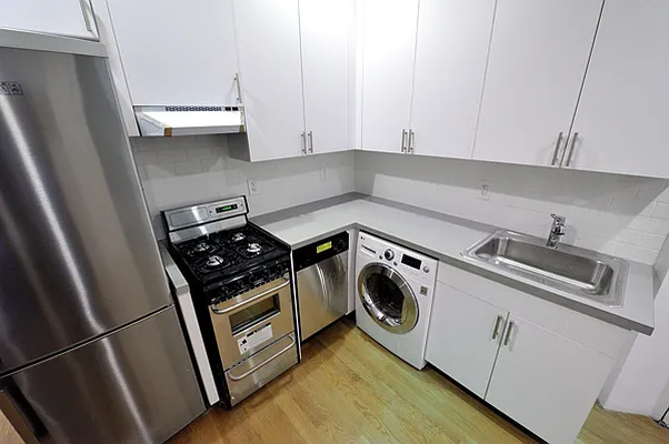 Rented by Aether Property Group | media 6