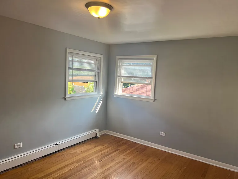 3609 W 79th St #2 — Photo 8