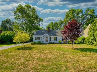 89 Haynes Rd, West Hartford, CT 06117