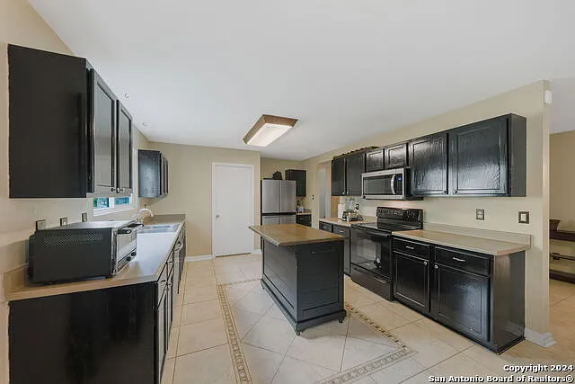 232 N Willow Way — Photo 7