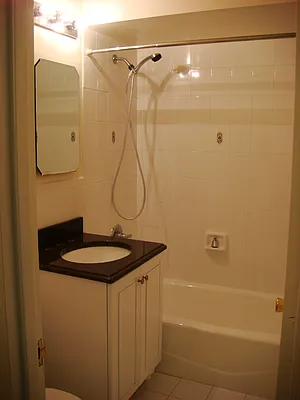 Rented by Avanguard Realty Corp | media 22