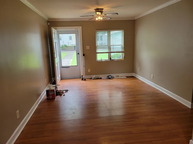 202 Adams St — Photo 5