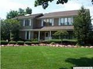 15 Tudor Dr, Ocean, NJ 07712