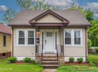 1641 W 7th St, Piscataway, NJ