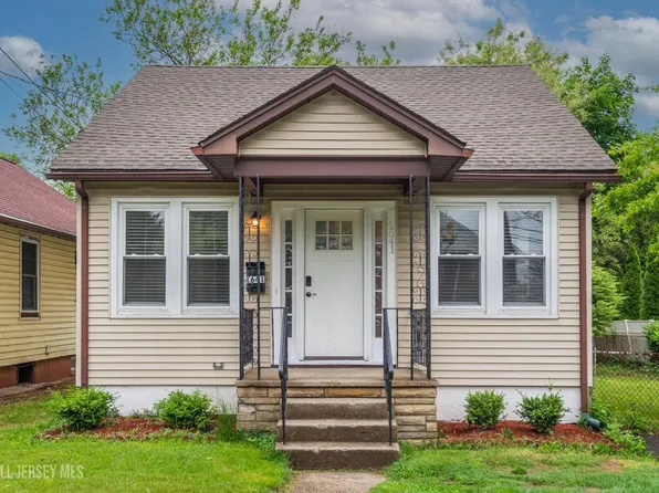 1641 W 7th St, Piscataway, NJ 08854