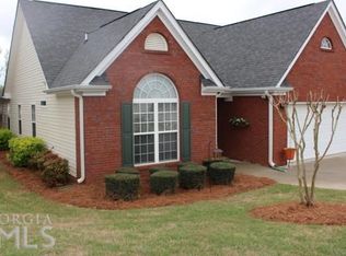 5 Bluegrass Pass, Newnan, GA 30263