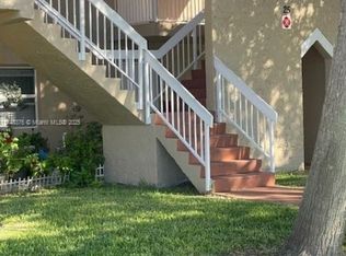 10007 Twin Lakes Dr #25-0, Pompano Beach, FL 33071