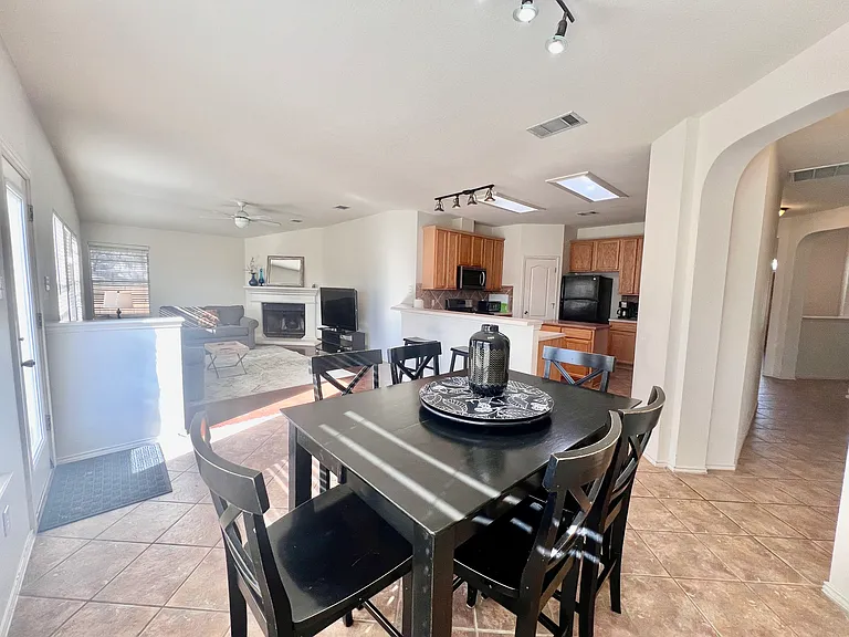 4701 Norman Trl — Photo 7