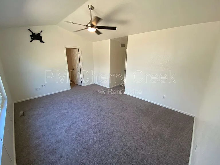 19009 E Baker Pl — Photo 16